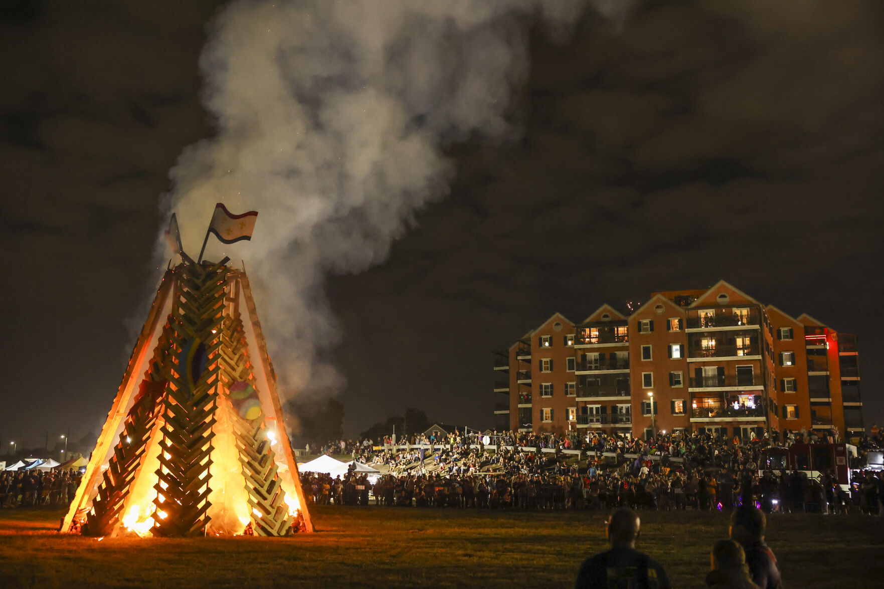 NO.agliersbonfire.adv.011.jpg